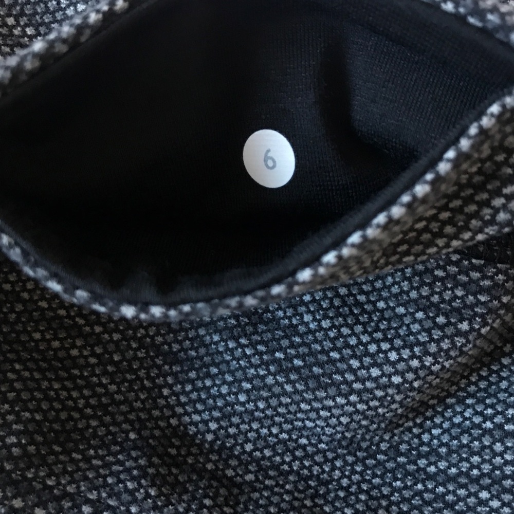 SOLD Lululemon Wunder Under Crop Diamond Jacquard - Picture 6 of 7